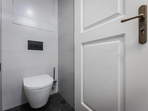 Pronájem obchodního prostoru, Praha - Malá Strana, Vlašská, 98 m2