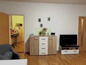 Pronájem bytu 1+1, Liberec - Liberec XIII-Nové Pavlovice, Bezová, 39 m2