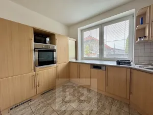 Pronájem rodinného domu, Česká, 200 m2