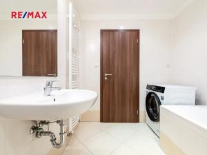 Prodej bytu 2+kk, Praha, 58 m2