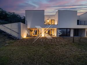 Prodej rodinného domu, Praha - Lysolaje, K Housličkám, 250 m2