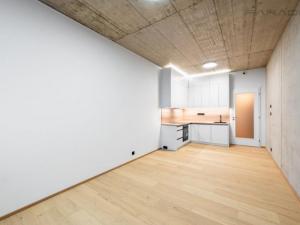 Pronájem bytu 1+kk, Praha - Hloubětín, Kolbenova, 33 m2