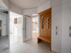 Pronájem bytu 4+kk, Praha - Košíře, Pod Kavalírkou, 102 m2