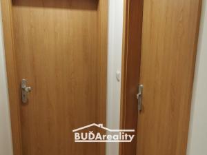 Pronájem bytu 1+kk, Zlín, Štefánikova, 28 m2