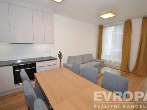 Pronájem bytu 2+kk, Praha - Smíchov, Nádražní, 53 m2