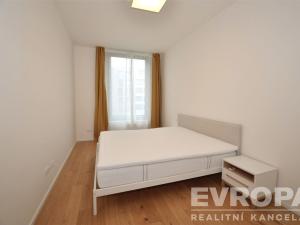 Pronájem bytu 2+kk, Praha - Smíchov, Nádražní, 53 m2