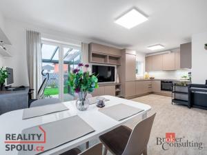 Prodej bytu 3+kk, Polerady, 77 m2