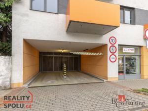 Prodej garážového stání, Brno - Královo Pole, Mojmírovo náměstí, 13 m2