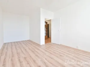 Pronájem bytu 2+kk, Brno, Valtická, 44 m2