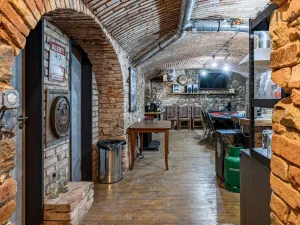 Prodej komerční nemovitosti, Benešov, Masarykovo náměstí, 256 m2