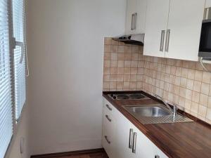 Prodej bytu 1+kk, Pardubice - Polabiny, Varšavská, 27 m2