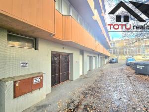 Pronájem skladu, Chrudim, Palackého třída, 22 m2