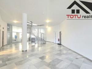 Pronájem kanceláře, Chrudim, Palackého třída, 17 m2