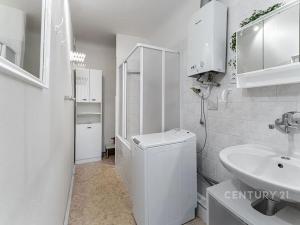 Prodej bytu 3+kk, Praha - Jinonice, V Roháčích, 72 m2