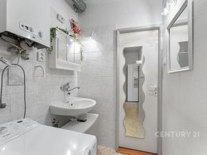 Prodej bytu 3+kk, Praha - Jinonice, V Roháčích, 72 m2