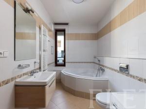 Pronájem bytu 2+kk, Praha - Košíře, Musílkova, 60 m2