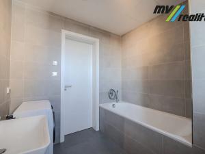 Prodej bytu 1+kk, Praha - Hrdlořezy, V třešňovce, 35 m2