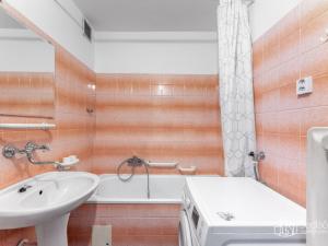 Prodej bytu 2+1, Praha - Smíchov, Radlická, 57 m2