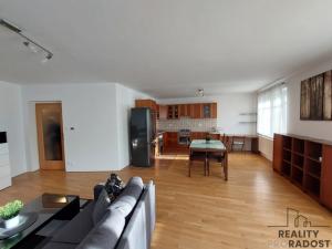 Pronájem bytu 2+kk, Praha, Benická, 80 m2