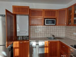 Pronájem bytu 2+kk, Praha, Benická, 80 m2