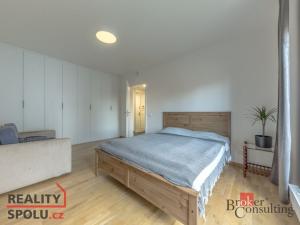 Prodej bytu 2+kk, Praha - Dolní Chabry, Ústecká, 58 m2