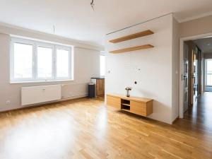 Pronájem bytu 3+kk, Praha - Břevnov, Na Petřinách, 62 m2