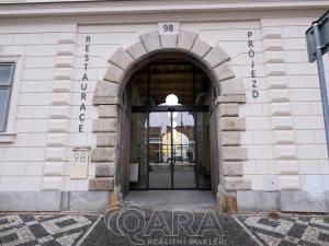 Pronájem komerční nemovitosti, Brandýs nad Labem-Stará Boleslav - Brandýs nad Labem, Masarykovo náměstí, 89 m2