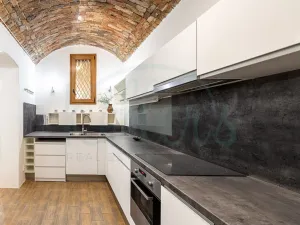 Prodej obchodního prostoru, Praha - Smíchov, Mozartova, 109 m2