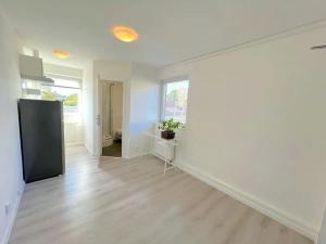 Pronájem bytu 1+kk, Hostivice, Čsl. armády, 18 m2