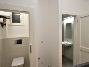 Pronájem bytu 1+kk, Praha - Smíchov, U Nikolajky, 32 m2