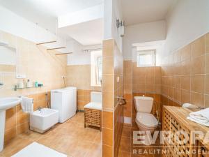 Prodej bytu 2+1, Stará Paka - Karlov, 63 m2