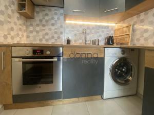 Pronájem bytu 2+kk, Praha, Zvoncovitá, 46 m2