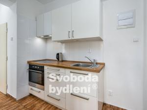 Pronájem bytu 2+kk, Praha - Střešovice, Za Hládkovem, 39 m2
