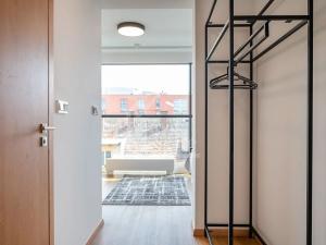 Pronájem bytu 1+kk, Praha - Holešovice, Tusarova, 19 m2