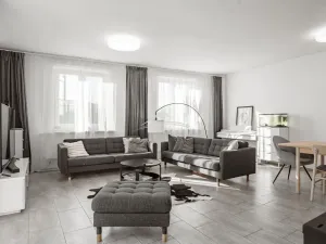 Prodej rodinného domu, Šimanov, 480 m2
