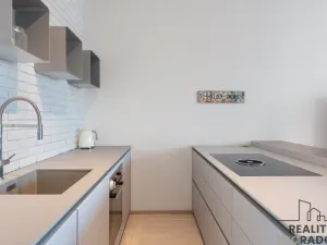 Pronájem bytu 2+kk, Praha - Holešovice, Sanderova, 65 m2