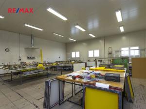 Prodej výrobních prostor, Dašice, náměstí T. G. Masaryka, 2490 m2