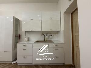 Pronájem komerční nemovitosti, Ostrava, Poštovní, 28 m2