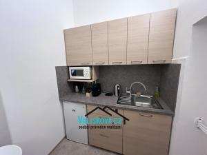 Pronájem kanceláře, Kroměříž, Kollárova, 93 m2