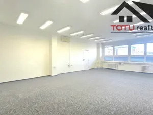 Pronájem kanceláře, Chrudim, Palackého třída, 61 m2