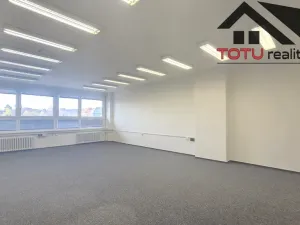Pronájem kanceláře, Chrudim, Palackého třída, 61 m2