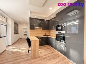 Pronájem bytu 2+kk, Chomutov, Maxima Gorkého, 45 m2