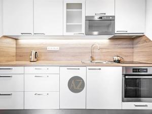 Prodej bytu 2+kk, Praha - Krč, Kukučínova, 46 m2