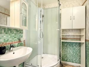 Pronájem bytu 3+1, Teplice - Trnovany, U Červeného kostela, 77 m2