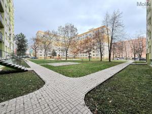 Pronájem bytu 3+1, Teplice - Trnovany, U Červeného kostela, 77 m2