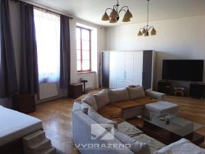 Prodej rodinného domu, Dolní Kounice, Hlavní, 400 m2