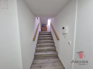 Pronájem kanceláře, Praha - Nusle, Sinkulova, 141 m2