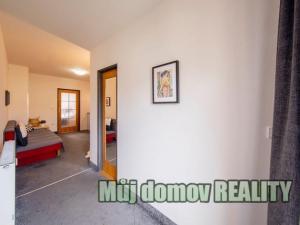 Pronájem bytu 2+kk, Praha - Smíchov, U Santošky, 50 m2