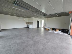 Pronájem skladu, Praha, Všetatská, 146 m2