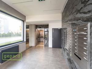 Pronájem bytu 2+kk, Praha, Huppnerova, 53 m2